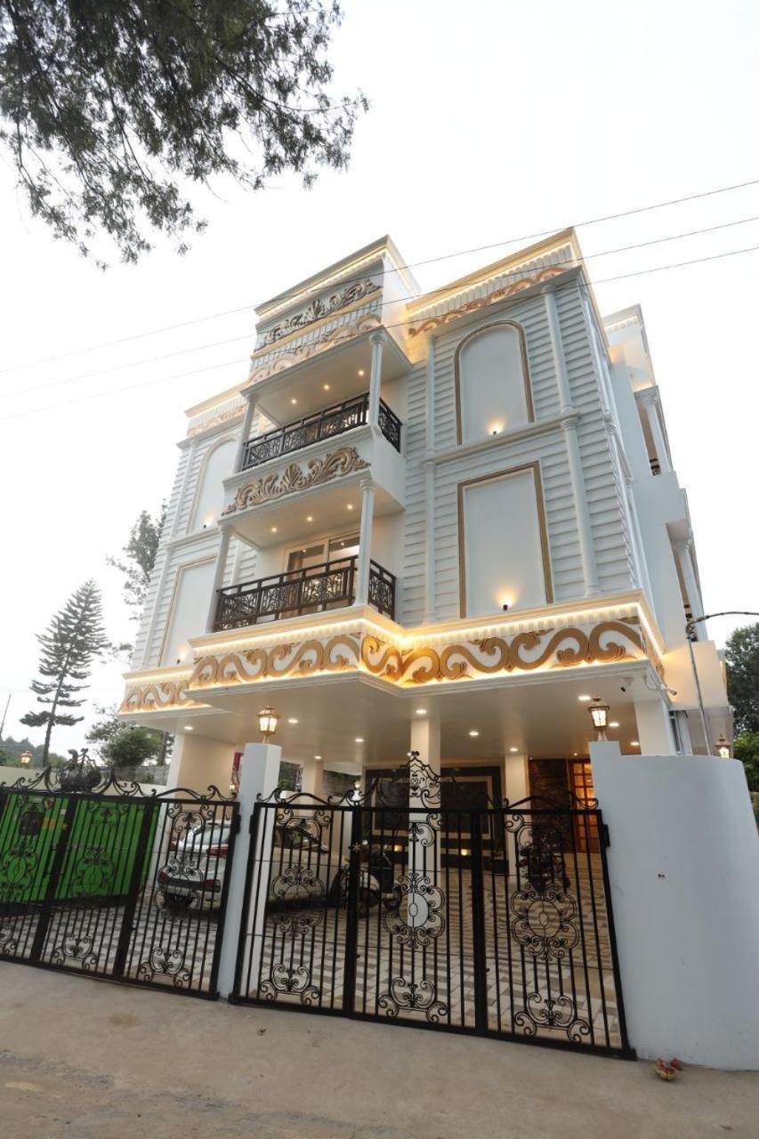 Hotel White Mint 3*